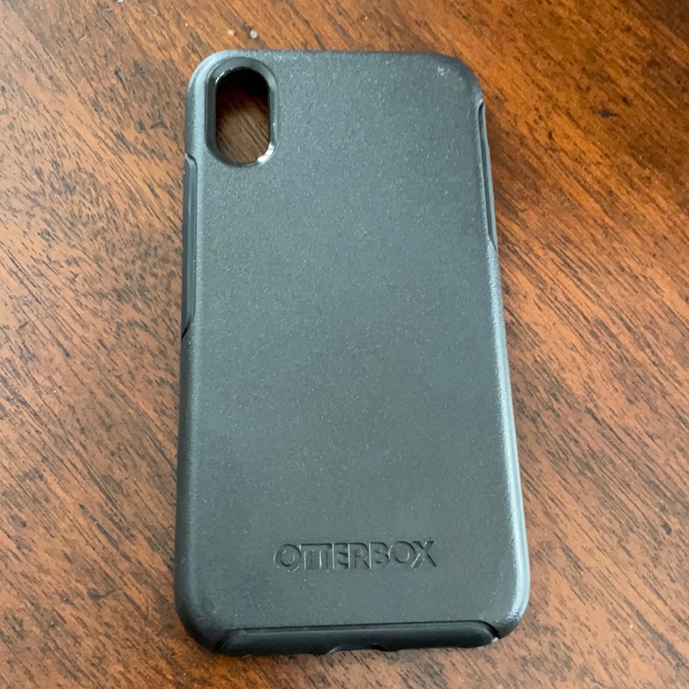 Otter box iPhone case. Fits iPhone 11